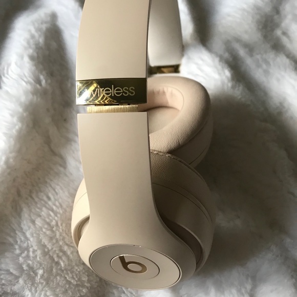 Other Beats Studio3 Wireless Headphones Desert Sand Poshmark